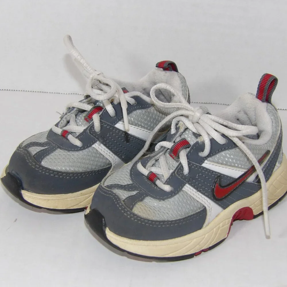 Kids Gray Red White Nike Tennis Shoes Size 6.5 US